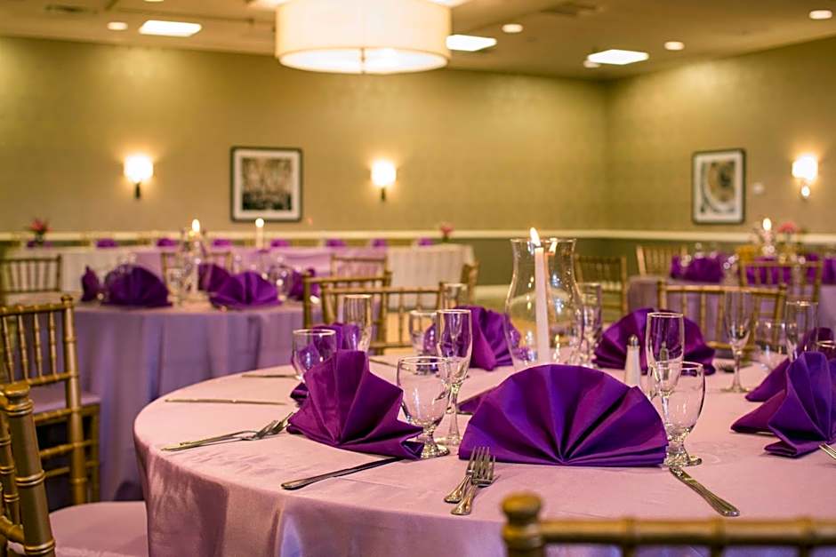 DoubleTree by Hilton Laurel