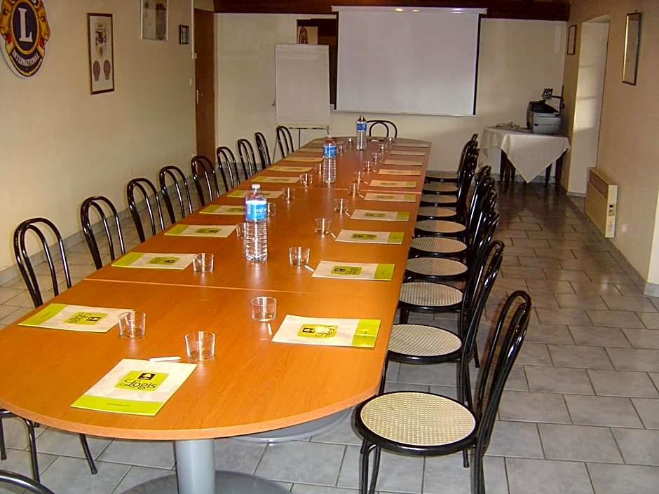 Logis Hôtel Les 3B