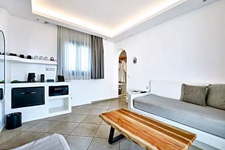 Junior Suite with Hot Tub & Sea View - Annex