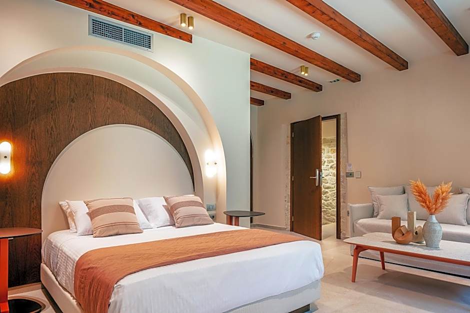 La Montre Luxury Boutique Suites