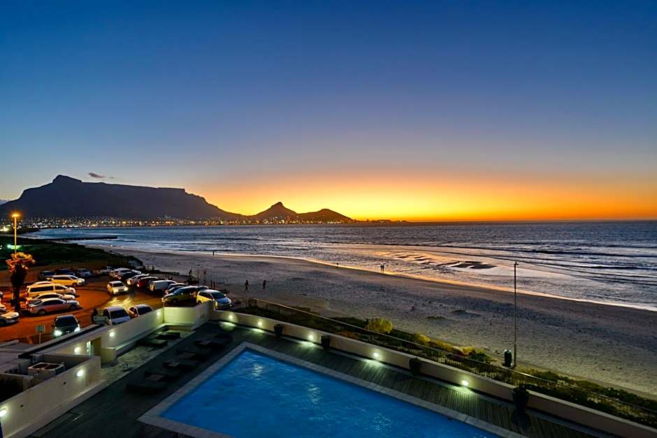 Lagoon Beach Hotel & Spa
