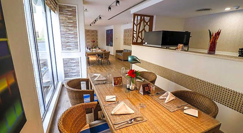 Gulf Suites Hotel Amwaj