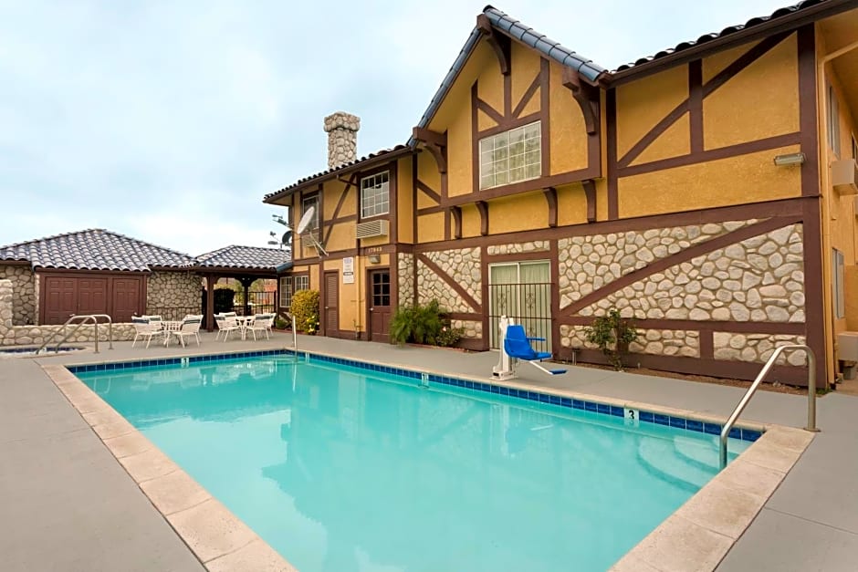 Triplodge of Santa Clarita