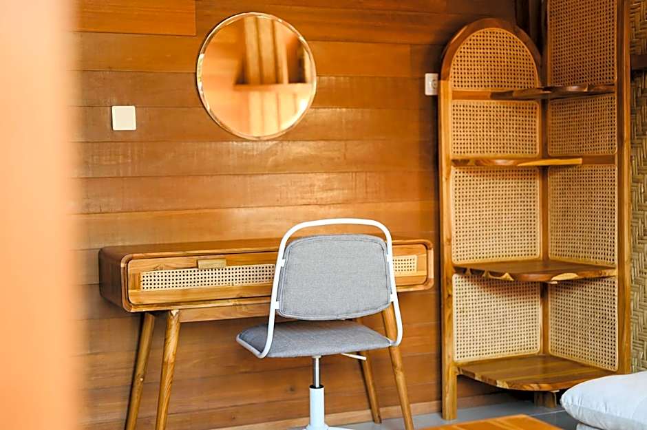 Murna Villa 3, A modern Balinese wooden house 360 GWK view