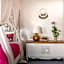 Pinkcoco Bali Hotel - Adults Only