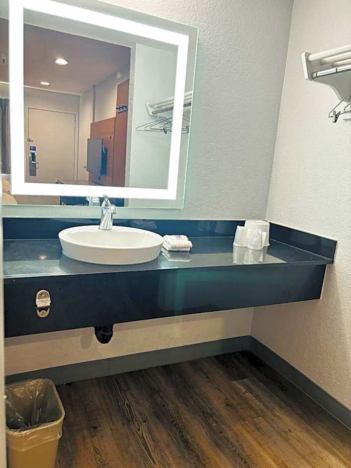 Motel 6-Santa Ana, CA