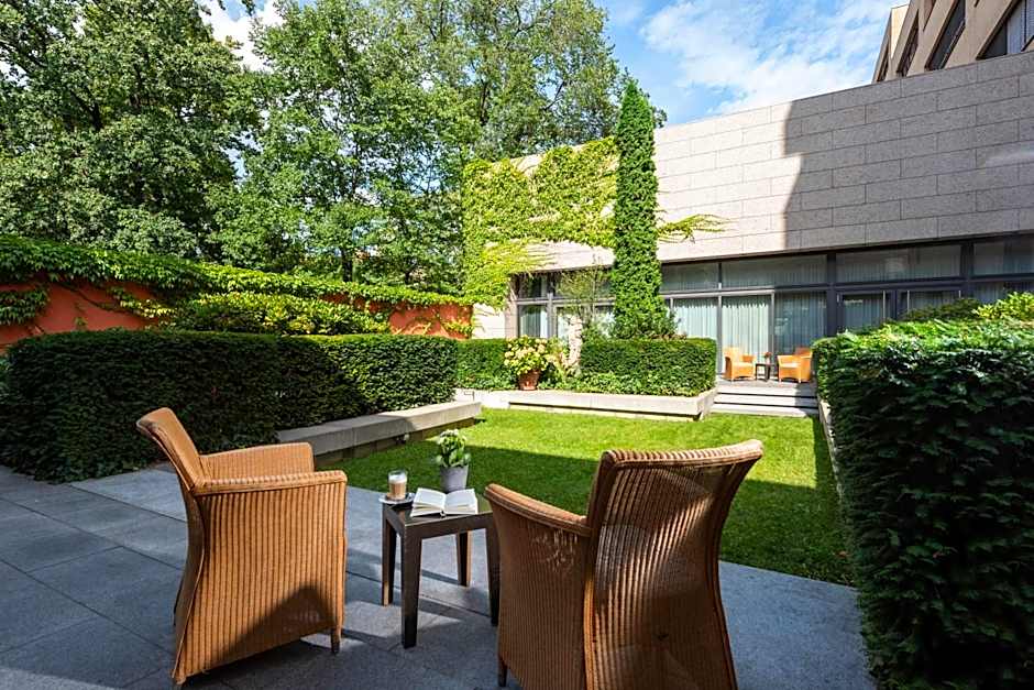 Photo 1 of 50 of Hotel Aquino Berlin