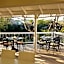 Quarry Lake Inn