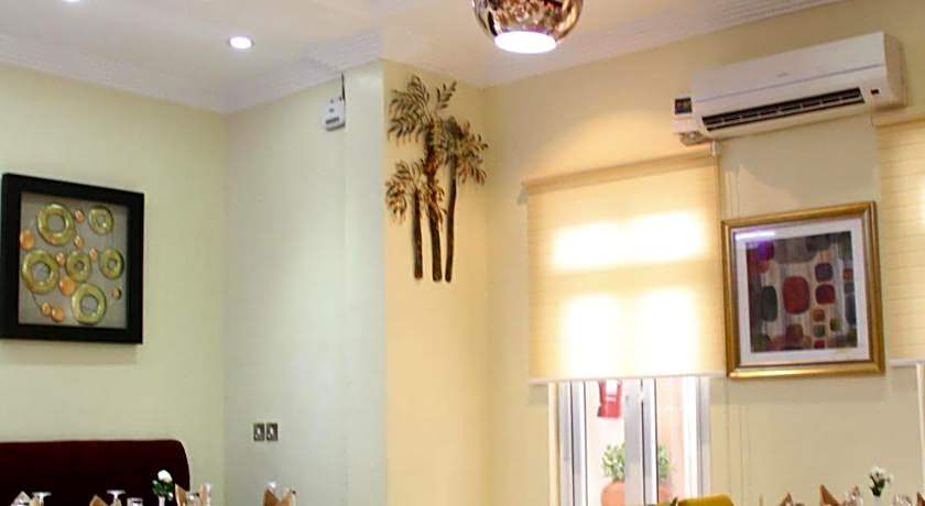 Palazzo Dumont Hotel