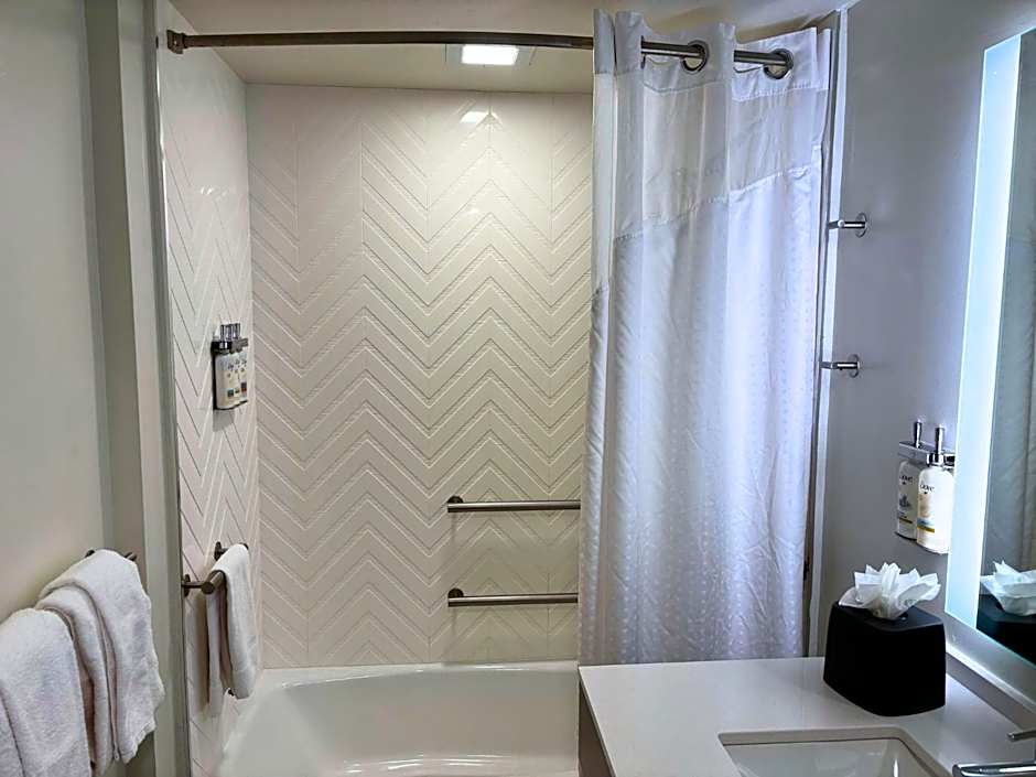 Holiday Inn Hotel & Suites Orange Park By IHG