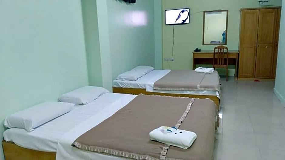 SUSAN HOTEL SEAFRONT