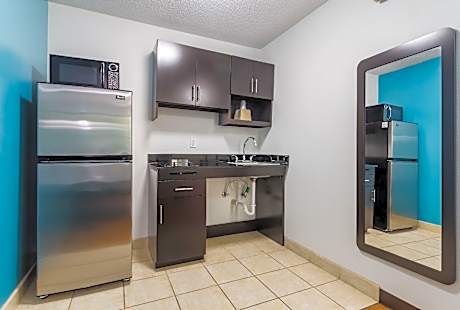 2 Full Beds | Non-Smoking, Micfridge