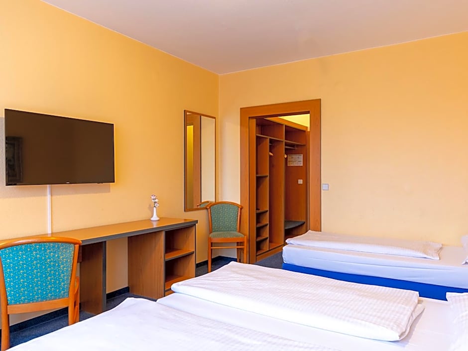 Good Morning + Berlin City East