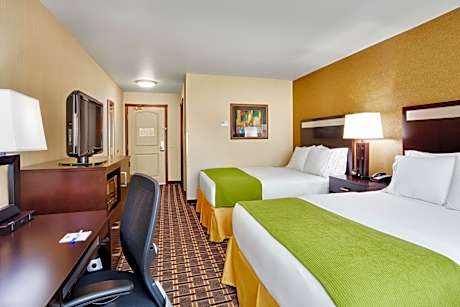 Standard Queen Room with Two Queen Beds