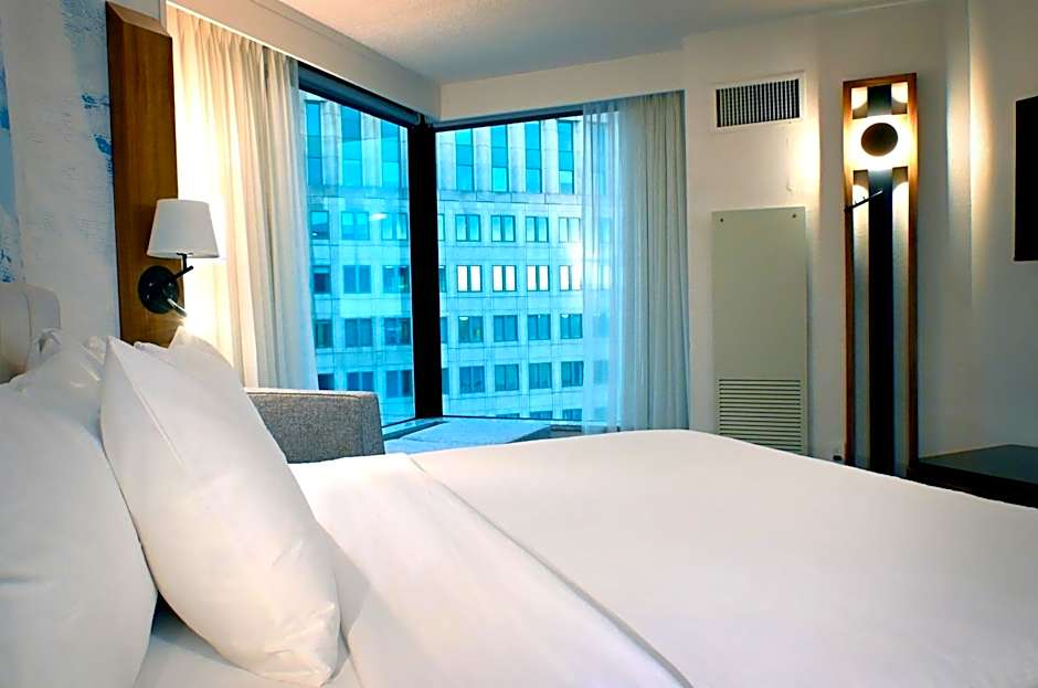 Fort Pontchartrain Detroit, a Wyndham Hotel