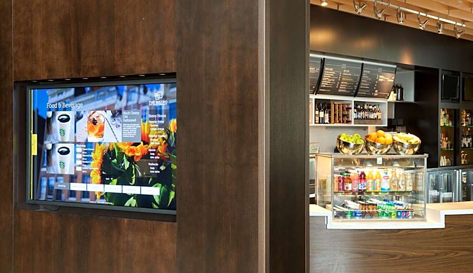 Courtyard by Marriott Seattle Everett Downtown