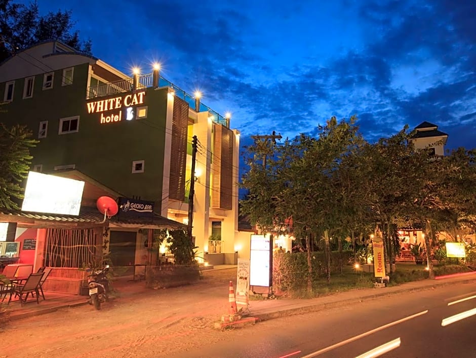 White Cat Hotel