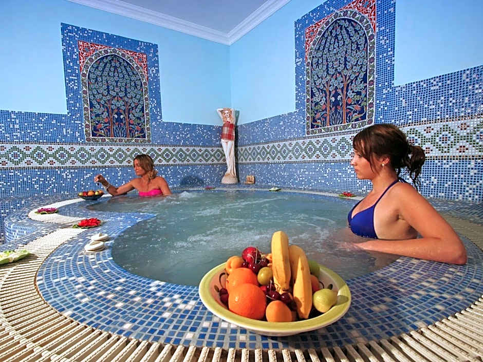 Sea Breeze Hotel and Apartments