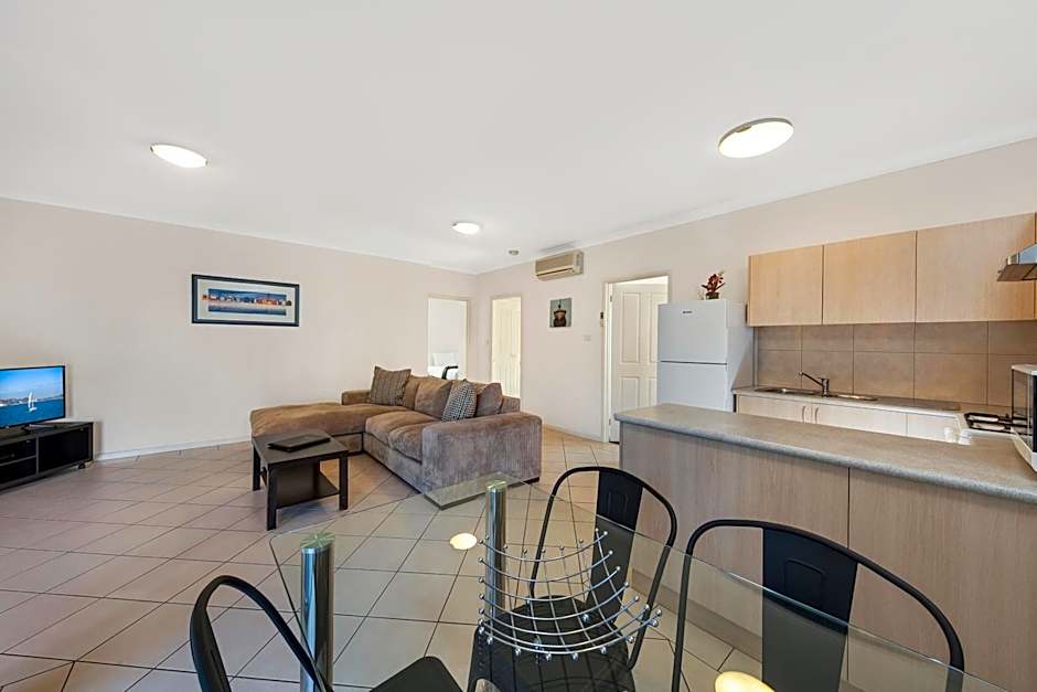 Moonlight Bay Apartments