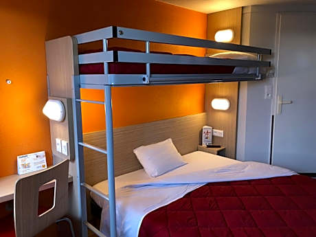 Triple Room (1 Double Bed + 1 Single Bed)