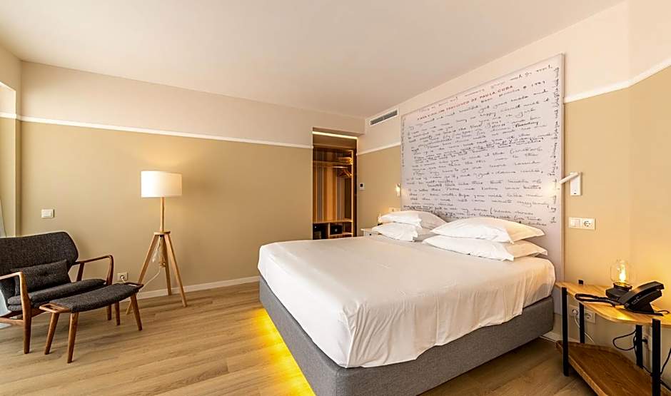 Pestana Fisherman Village