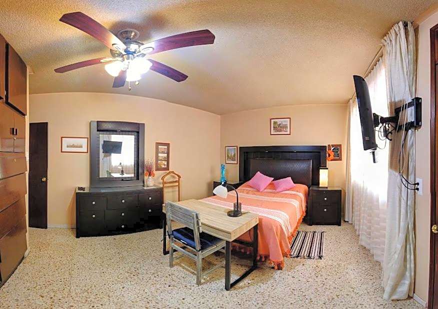 Casa de las Palmas Guest House