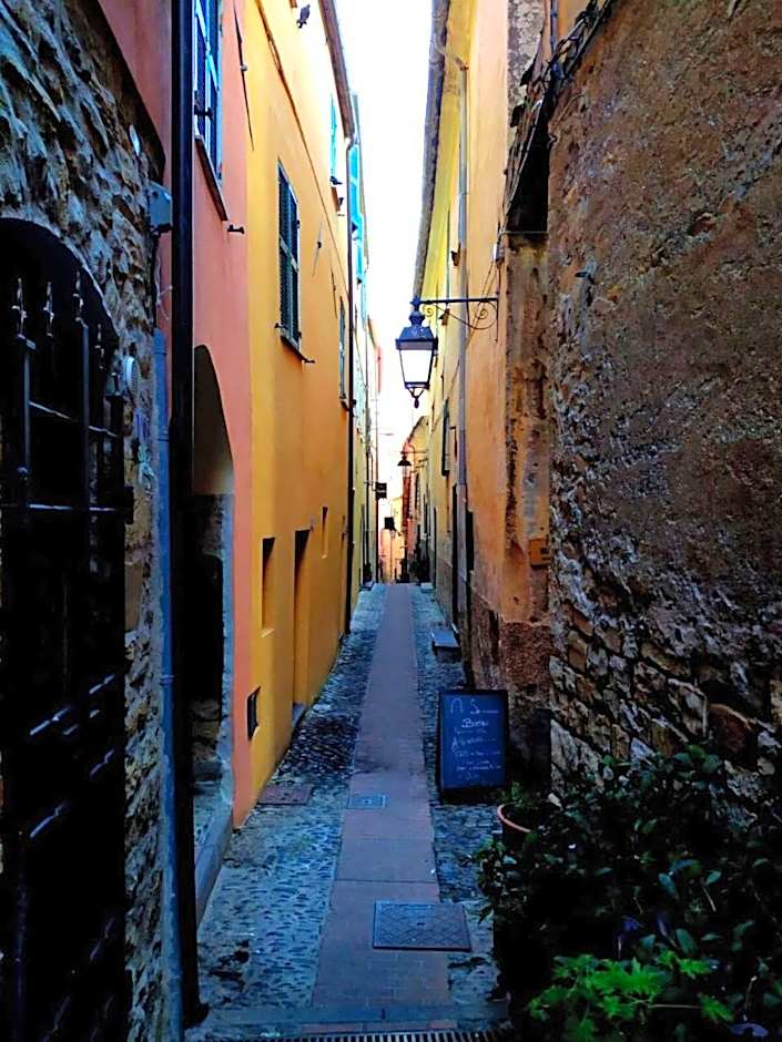 tra il borgo e il mare