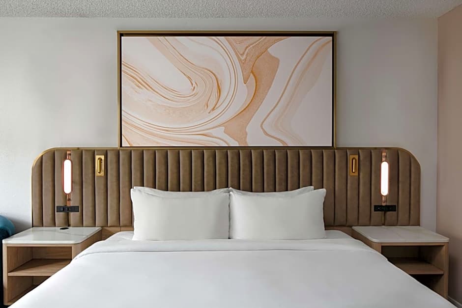 Sonesta Miami Airport