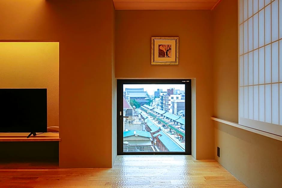 Kaminarimon Ryokan