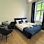 IRIS Aparthotel