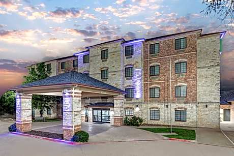 Holiday Inn Express and Suites Granbury By IHG