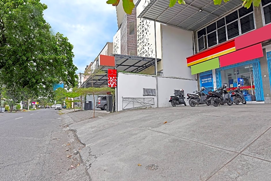 OYO 91351 87 Guest House