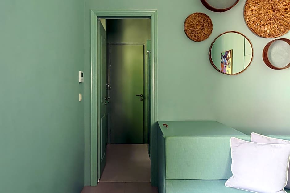 Cactus Hydra - Art Apartments