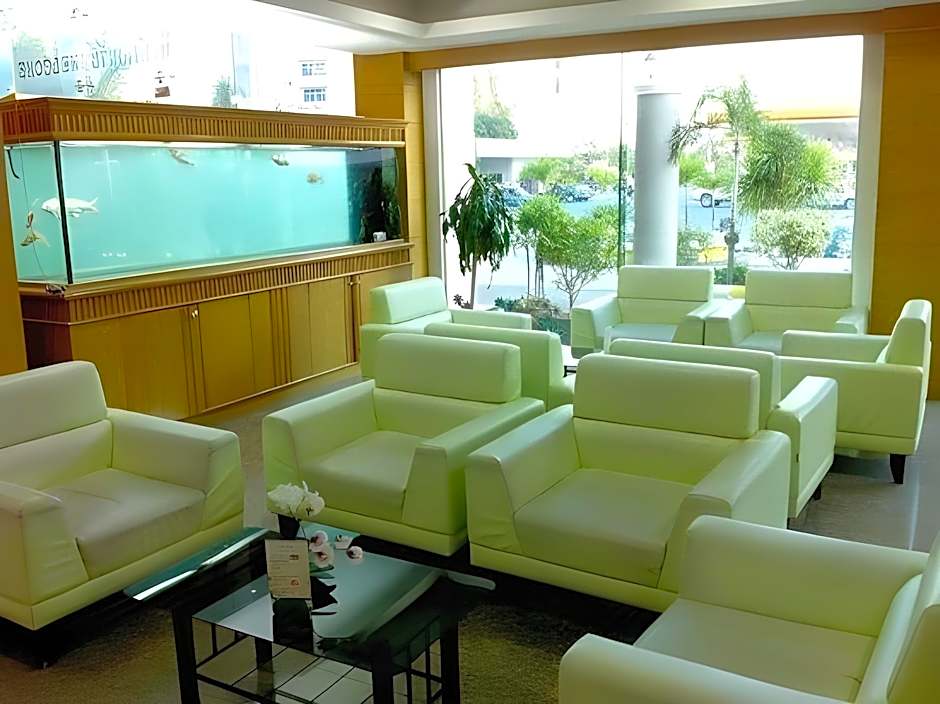 River Hotel The Budget