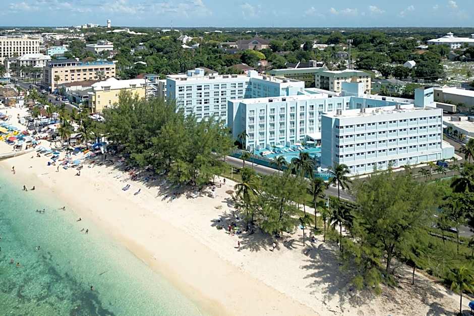 Courtyard by Marriott Nassau Downtown/Junkanoo Beach