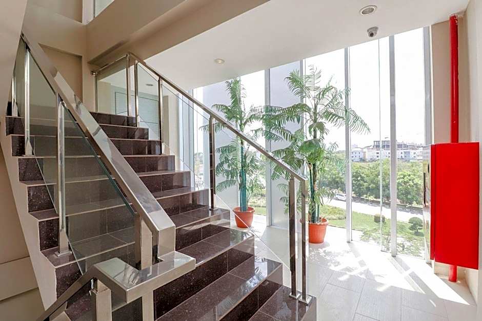 Lovina Inn Hotel Batam