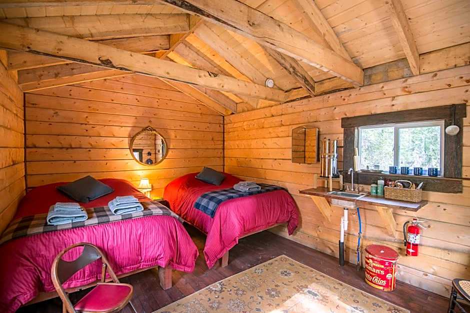 Blackburn Cabins - McCarthy, Alaska