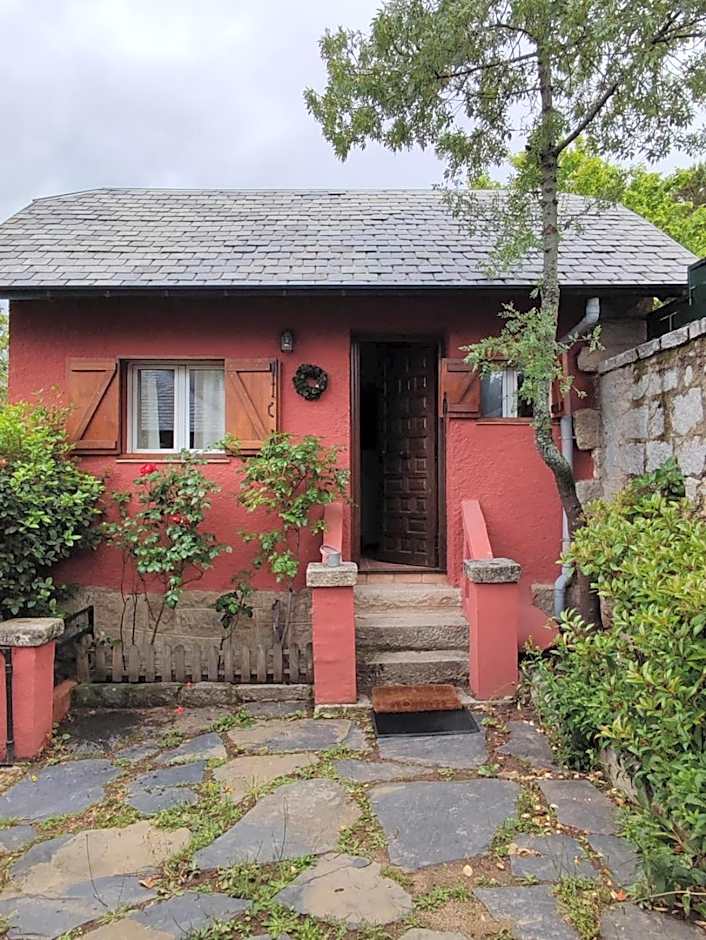 Casita Roja sin cocina