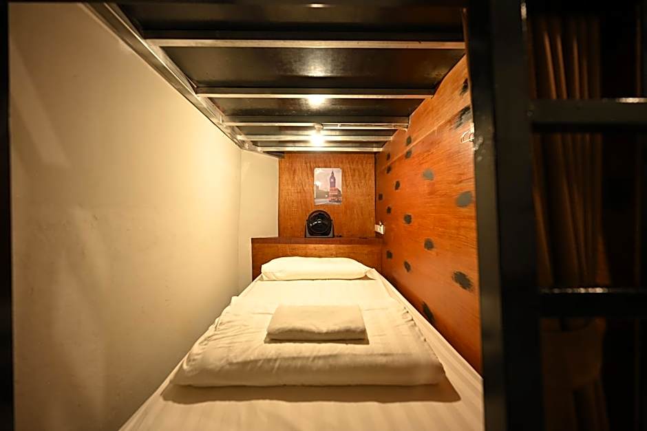 Photo 1 of 5 of Bed in 4-Bed Mixed Dormitory Room