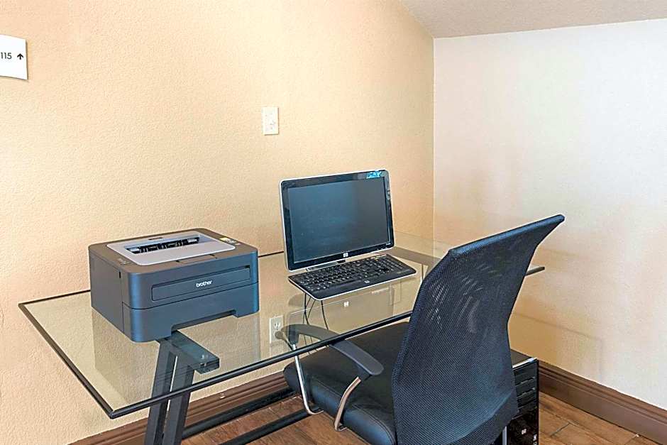 Quality Suites Temple I-35