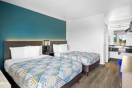 2 Full Beds | Non-Smoking