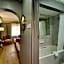 Cresta Jameson Hotel