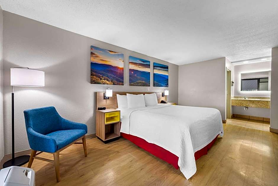 Days Inn by Wyndham Raleigh Midtown