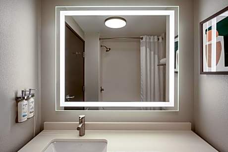 Standard Queen Room with Two Queen Beds