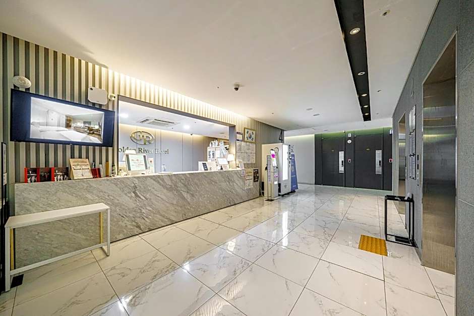 Golden River Hotel