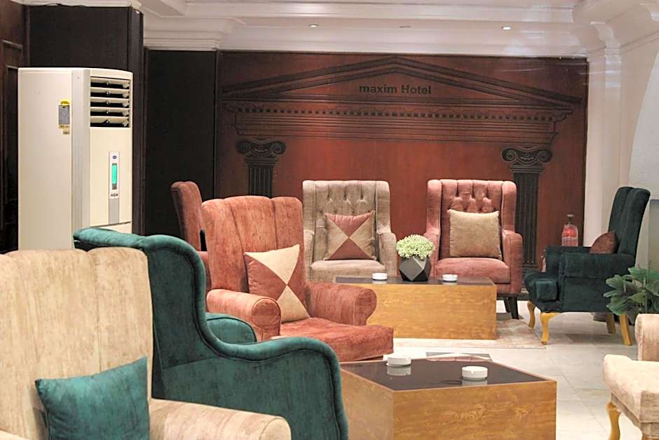 Maxim Hotel