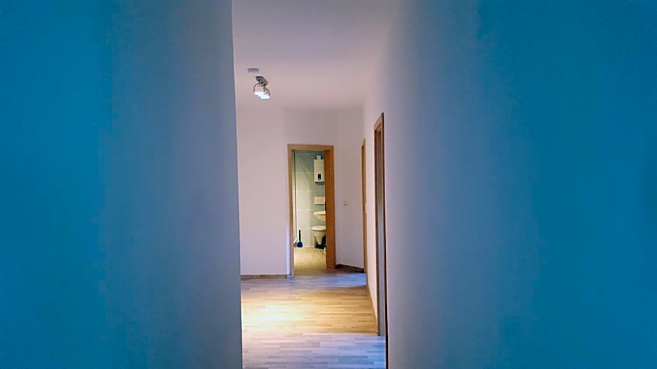 Niederdreisbacher Hütte - moderne Doppelzimmer - EINZELBETTEN -