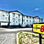 Super 8 by Wyndham Bloomington