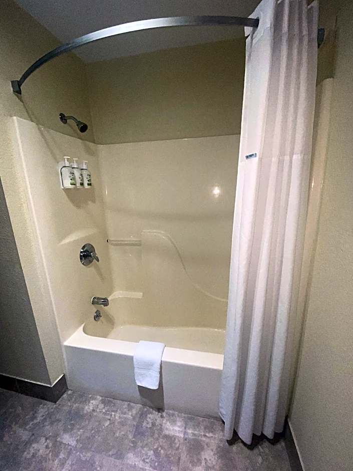 AmericInn by Wyndham Petoskey