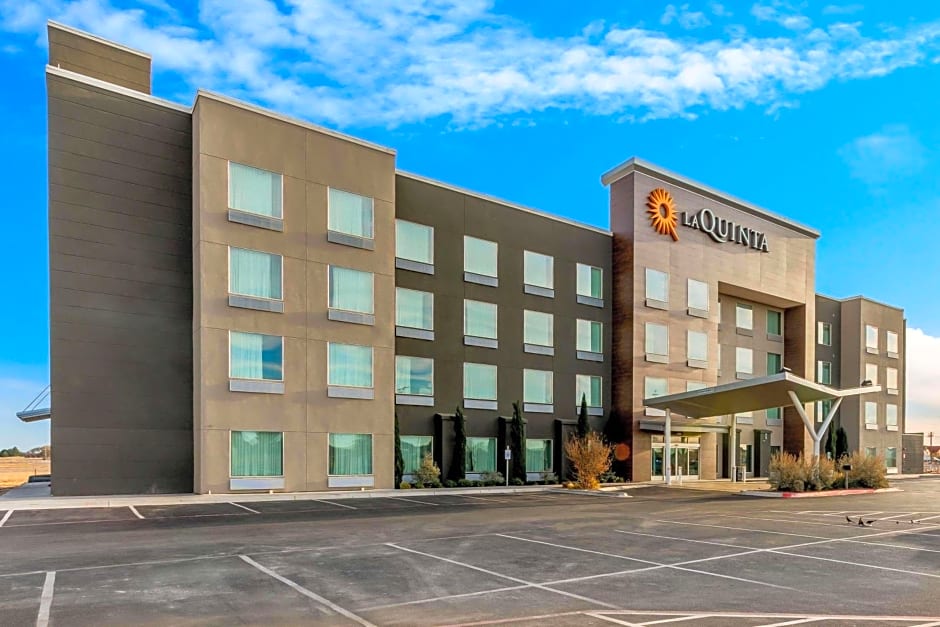 La Quinta Inn & Suites by Wyndham Odessa North-Sienna Tower